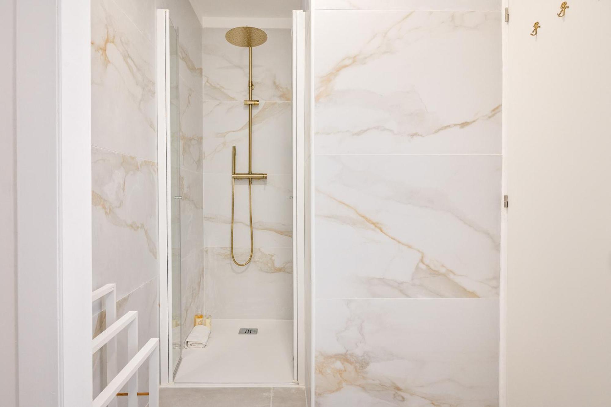 Cardosas Gem - Historic Ap 1F Apartment Porto Bagian luar foto